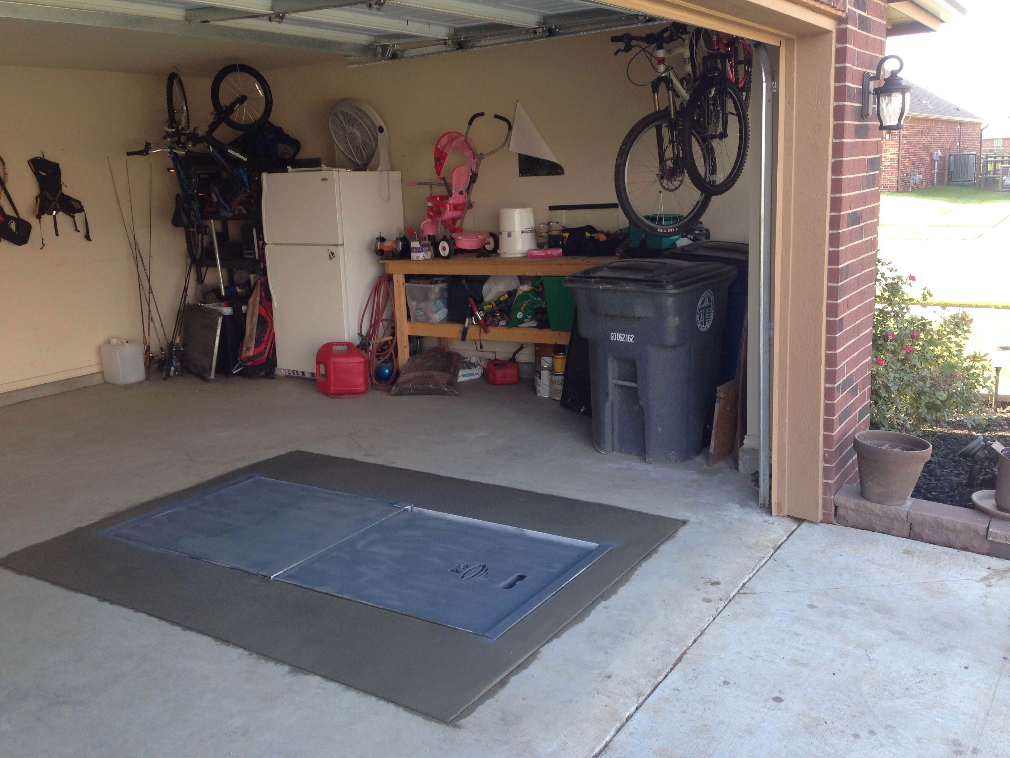 garage-floor-storm-shelter-oklahoma-garage-and-bedroom-image